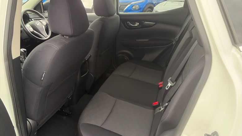 Nissan Qashqai 1.2 DiG-T N-Tec 5dr Petrol Hatchback